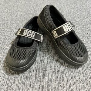 UGG Mary Jane’s Skimmer Black Shoes